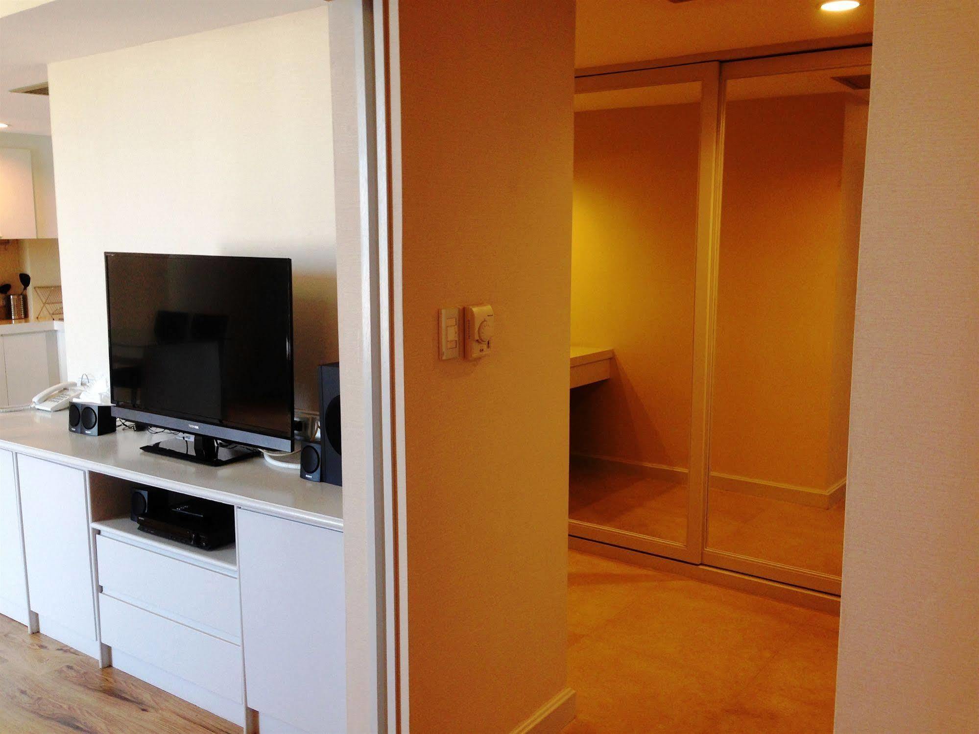 The City Hotel Sriracha By Bbh Japan Si Racha Eksteriør bilde