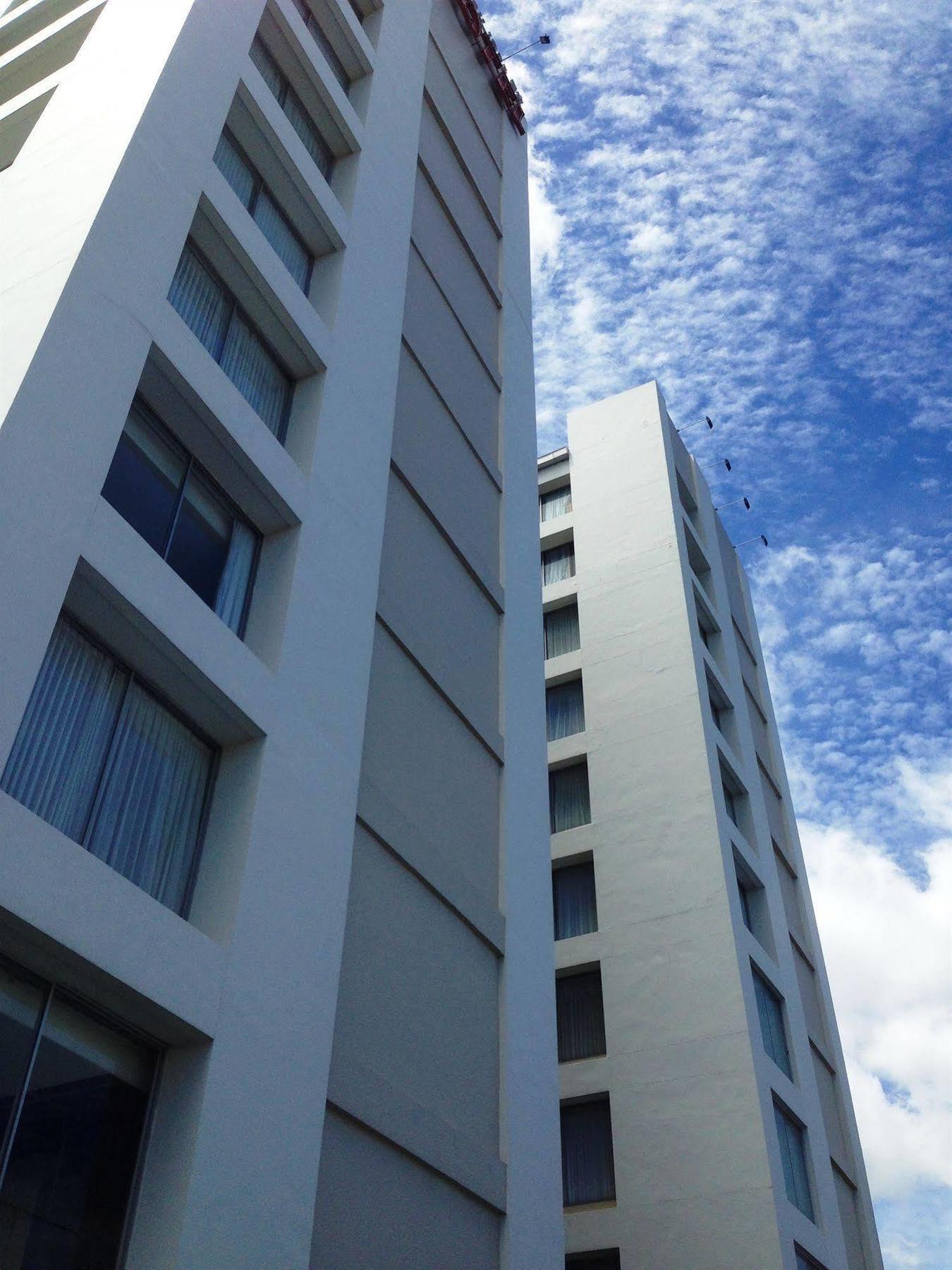 The City Hotel Sriracha By Bbh Japan Si Racha Eksteriør bilde